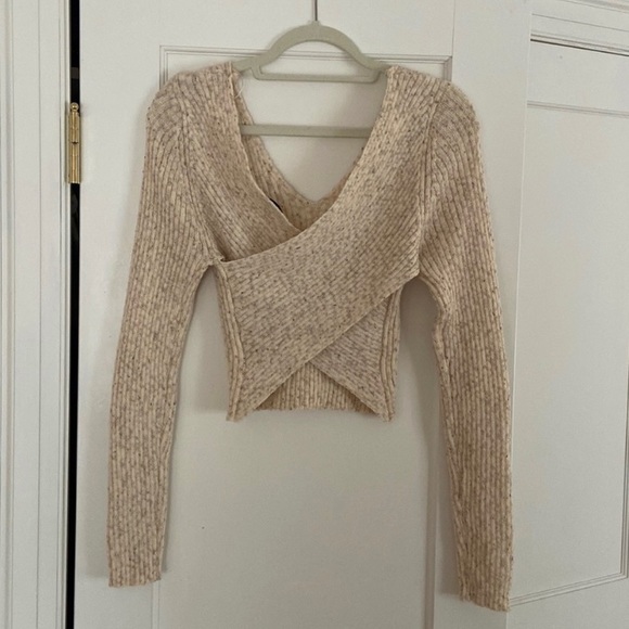 Sweater - Picture 2 of 3